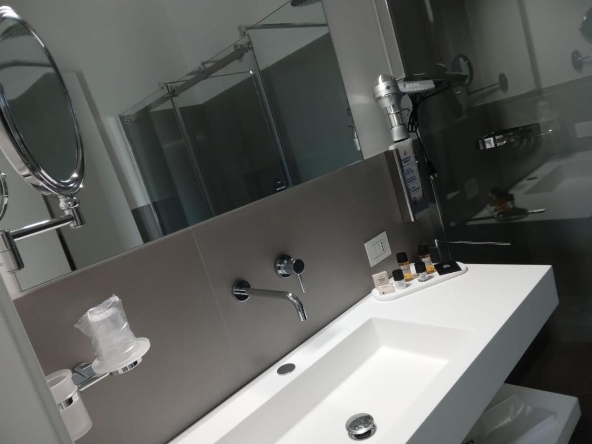 De Guidani Experience Hotel Lecce Buitenkant foto